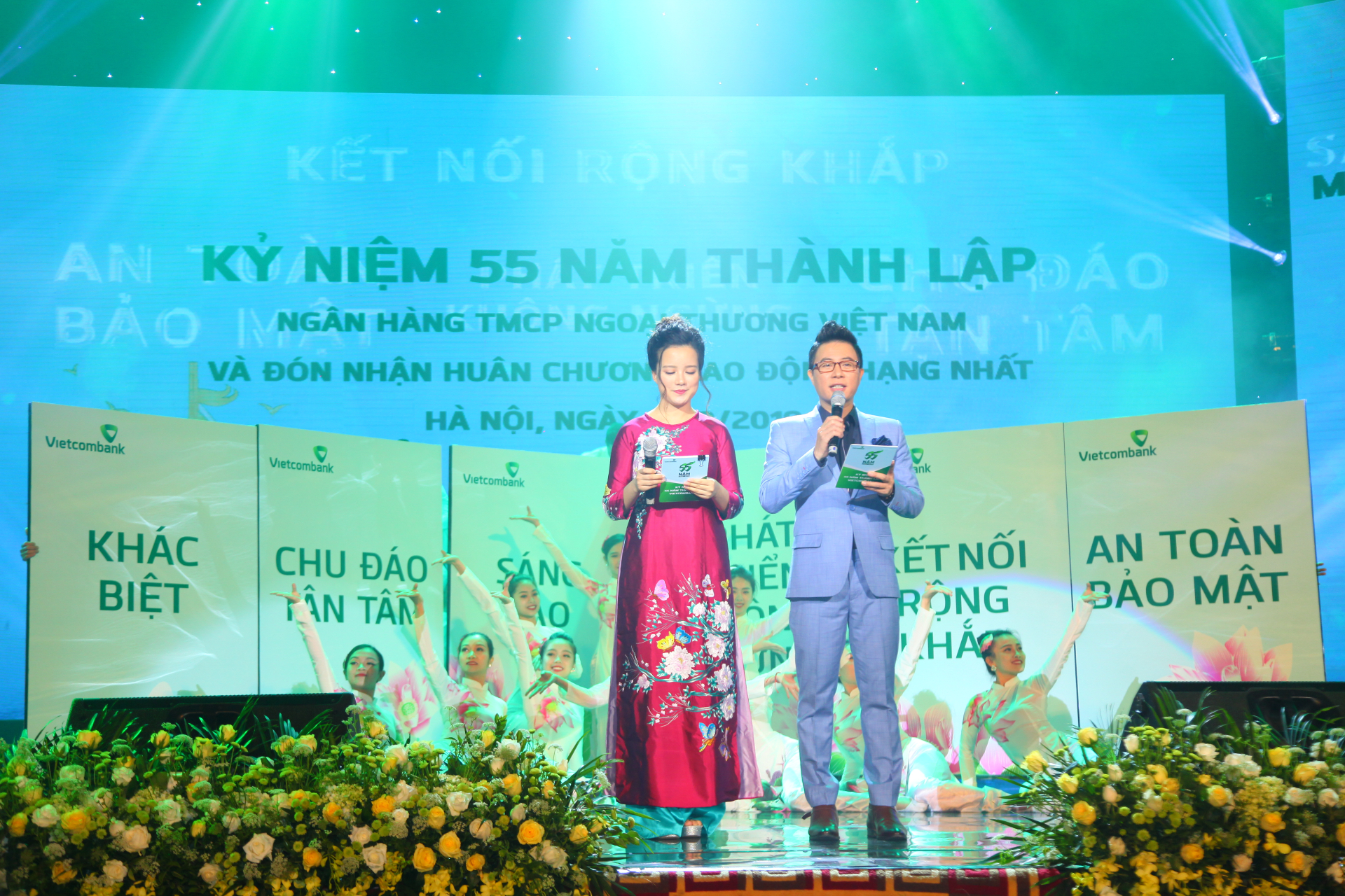 LỄ KỶ NIỆM 55 NĂM NGÀY THÀNH LẬP VÀ ĐÓN NHẬN HUÂN CHƯƠNG LAO ĐỘNG HẠNG NHẤT