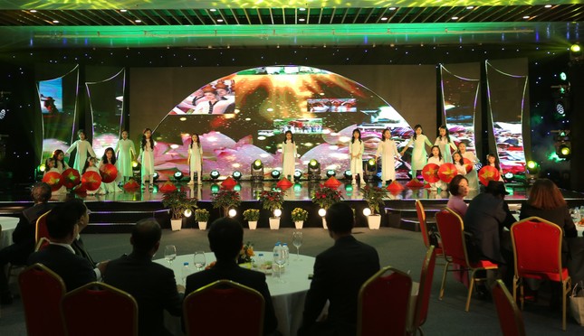 THẮP LÊN NGỌN LỬA