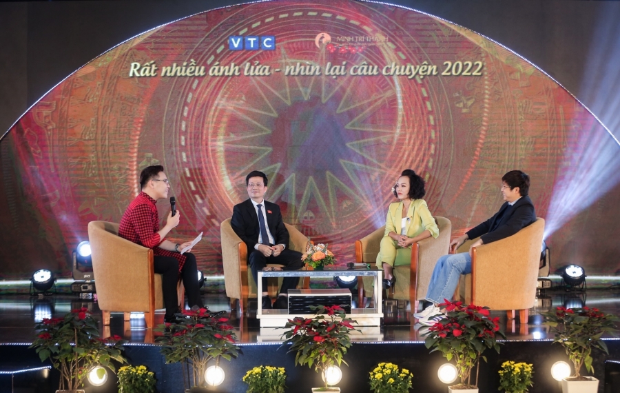 THẮP LÊN NGỌN LỬA